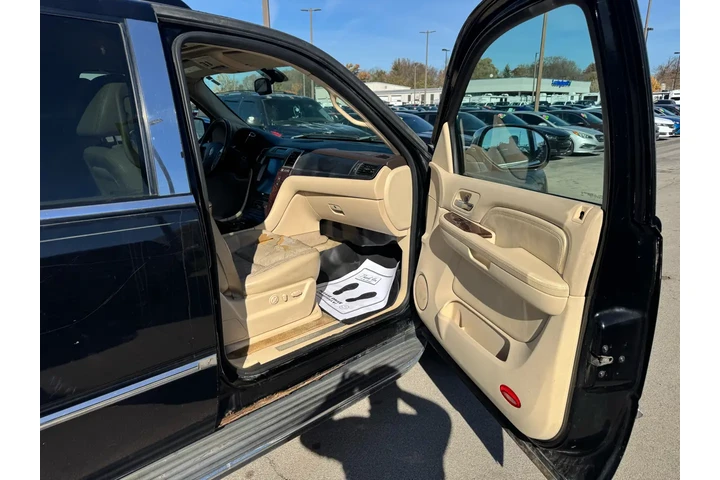 $4980 : 2007 Escalade ESV AWD 4dr image 8