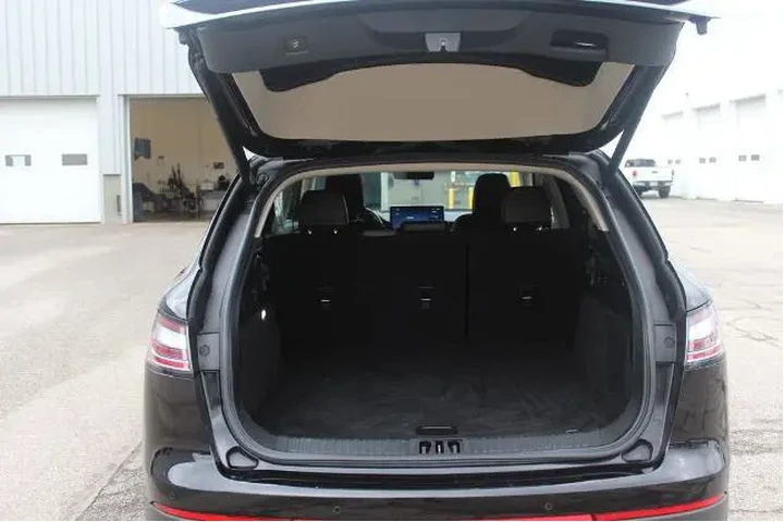 $20685 : Lincoln Nautilus 2021 AWD Re image 8