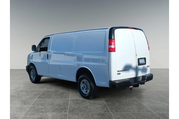 $32257 : GMC Savana 2023 2500 3dr Car image 3
