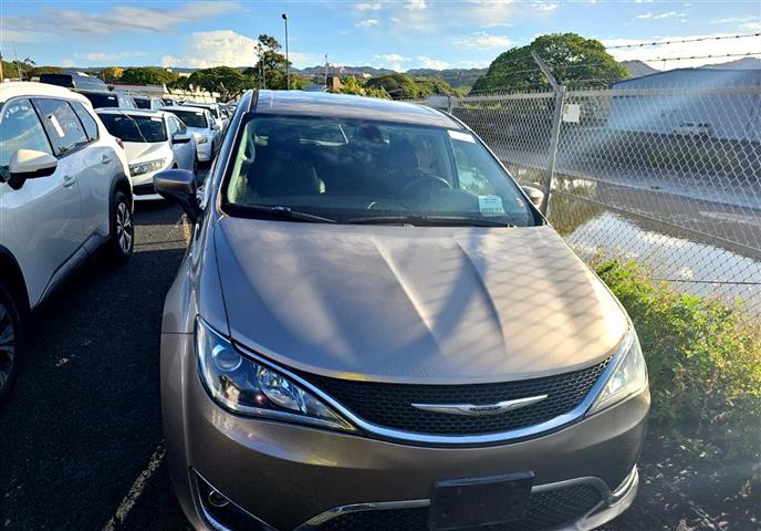 2017 Pacifica image 2