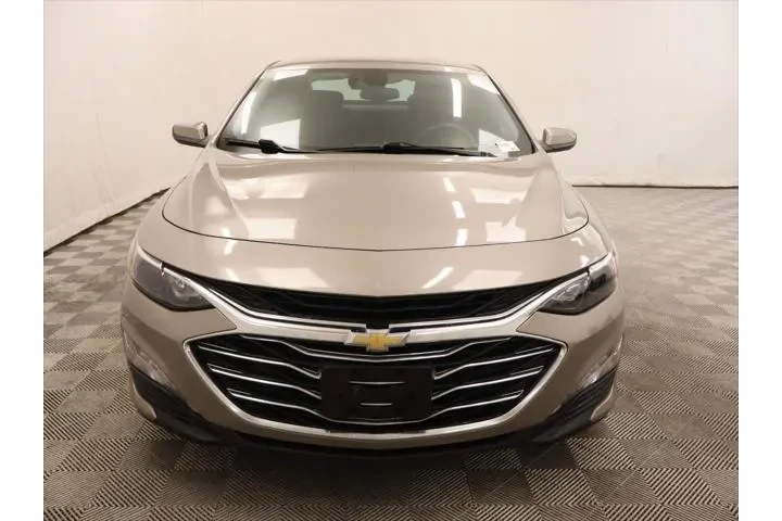 $15999 : Chevrolet Malibu 2023 LT 4dr image 4