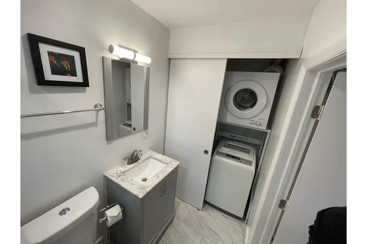 $2050 : North Miami / Central image 7