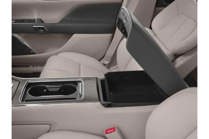 Lincoln Continental 2017 Res image 9