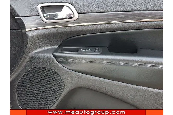 $24343 : Jeep Grand Cherokee 2020 4x4 image 6