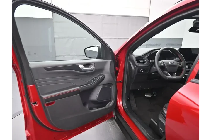 $24305 : Ford Escape 2024 ST-Line 4dr image 9