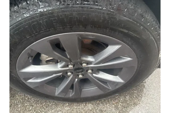 $30382 : Ford Explorer 2022 AWD XLT 4 image 4