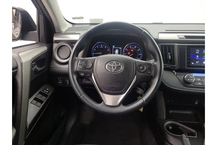 $19998 : Toyota RAV4 2016 AWD XLE 4dr image 10