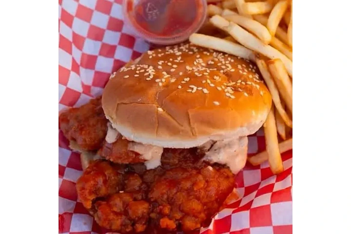 Super Hot Wings image 5