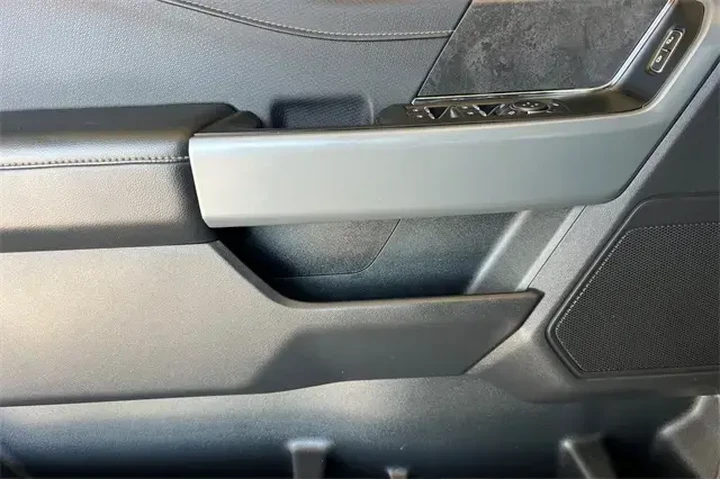 $39988 : Ford F-150 2024 4x4 XLT 4dr image 10