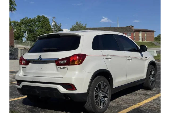 $7999 : 2018 Outlander Sport LE image 5