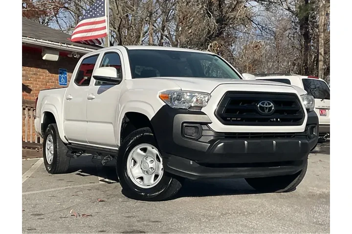 $17985 : Toyota Tacoma 2021 4x4 TRD S image 3