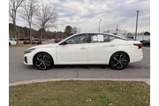 $21952 : Nissan Altima 2024 2.5 SR 4d thumbnail