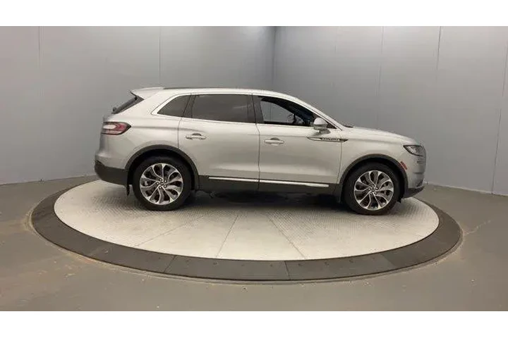 $34999 : Lincoln Nautilus 2021 AWD Re image 6