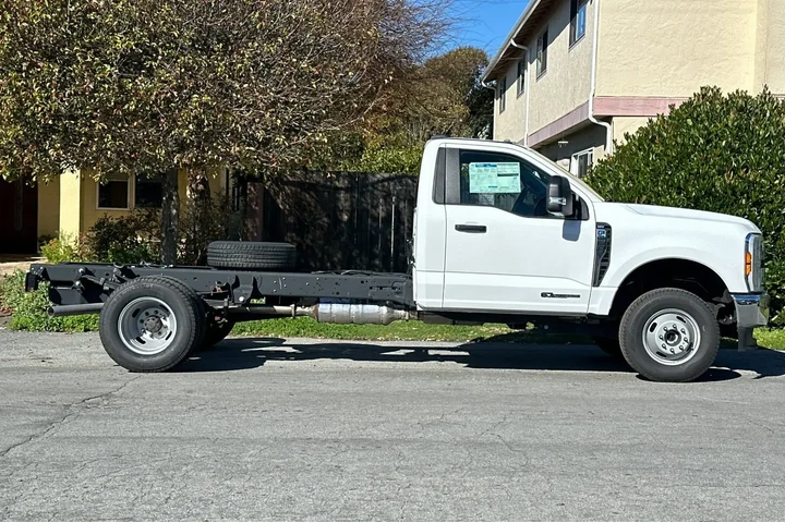 Ford F-350 Super Duty 2024 4 image 6