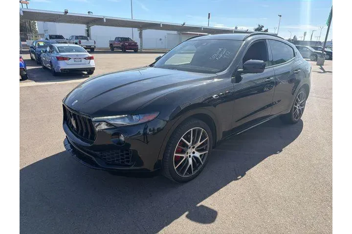 $18500 : Maserati Levante 2017 AWD 4d image 2
