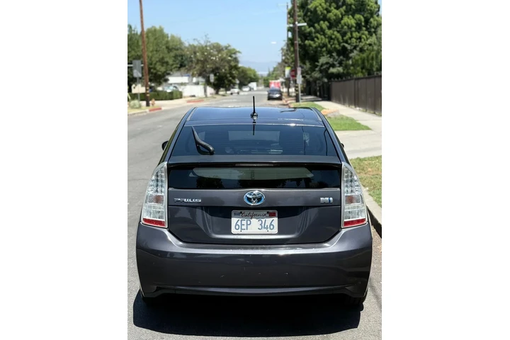 $6950 : Toyota prius 2011 image 3