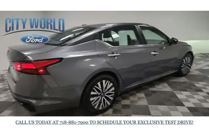 $19298 : Nissan Altima 2024 2.5 SV 4d image 5