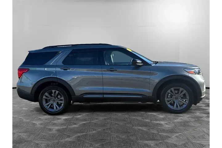 $25717 : Ford Explorer 2022 AWD XLT 4 image 6