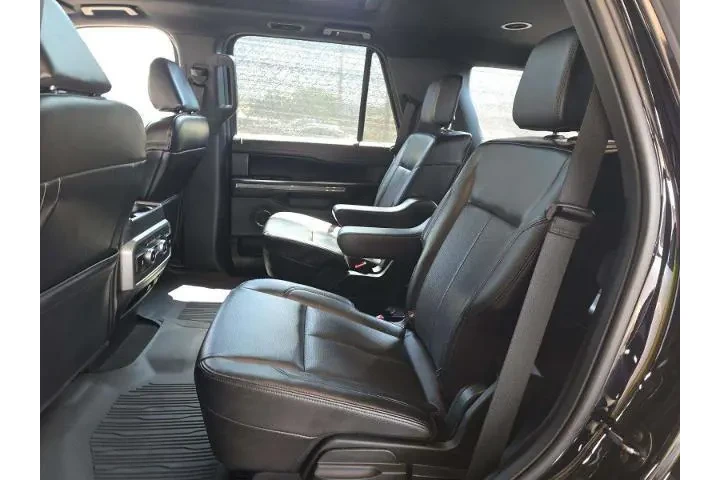$32773 : Ford Expedition 2021 4x2 XLT image 8