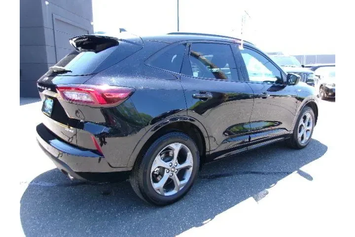 $26996 : Ford Escape 2023 AWD ST-Line image 6