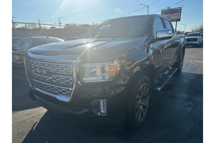 $32995 : 2021 GMC Canyon Denali image 4