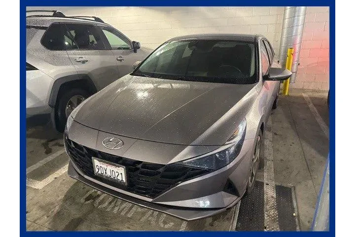 $20403 : Hyundai ELANTRA 2023 SEL 4dr image 2