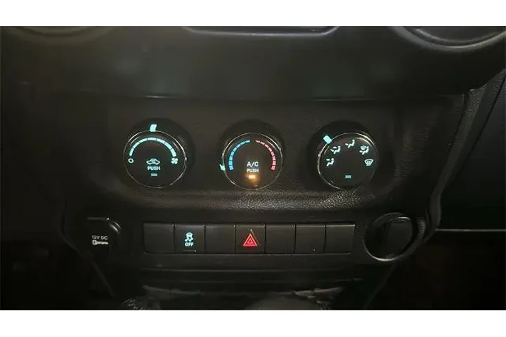 $18500 : Jeep Wrangler Unlimited 2014 image 8