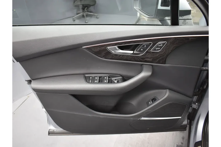 $28895 : Audi Q7 2022 AWD quattro Pre image 10