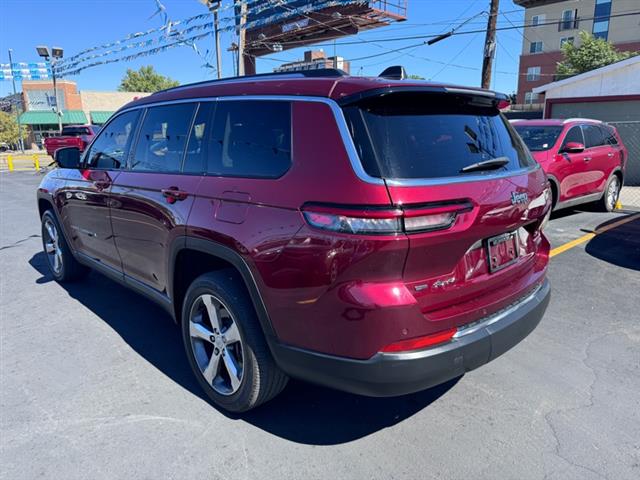 2021 Grand Cherokee L Limited image 7