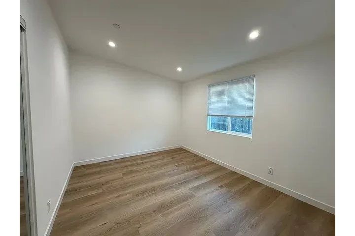 $3750 : Updated 4 bedroom image 4