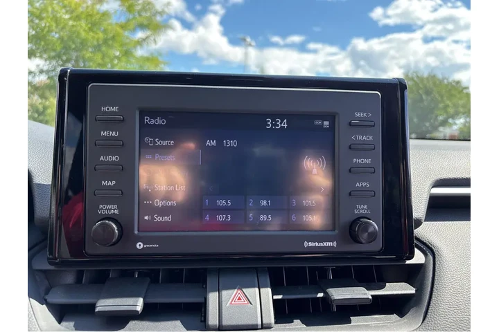 $32594 : Gold Certified2022 RAV4 Hybri image 6
