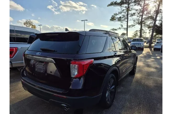 $28981 : Ford Explorer 2023 XLT 4dr S image 3