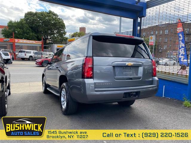 $31995 : Used 2019 Suburban 4WD 4dr 15 image 5
