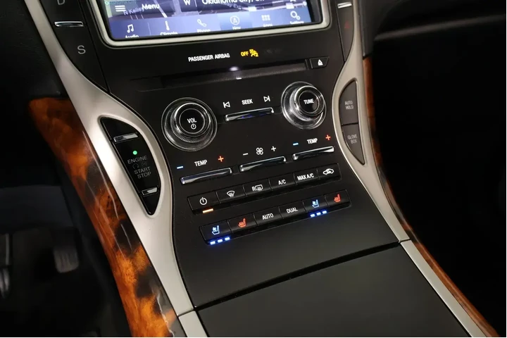 $25999 : Lincoln Nautilus 2020 AWD Re image 8