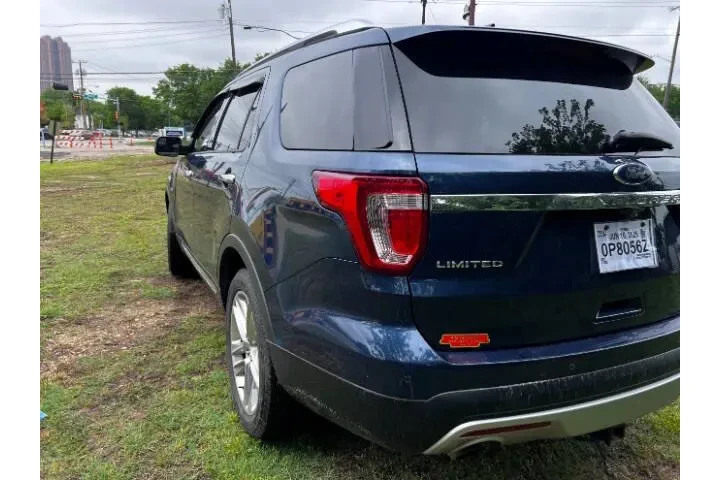 $16495 : 2017 Explorer Limited image 5