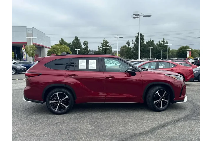 $32257 : Toyota Highlander 2021 XSE 4 image 3