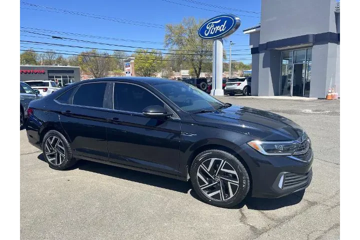 $18988 : Volkswagen Jetta 2022 SEL 4d image 1