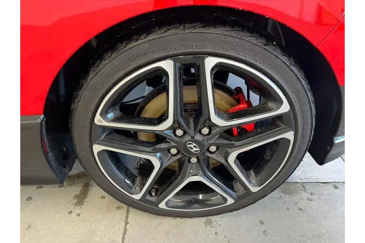 $23990 : Hyundai VELOSTER N 2022 3dr image 10