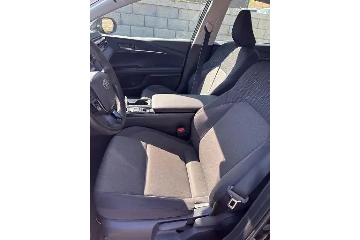 $27791 : Toyota Camry 2025 SE 4dr Sed image 9