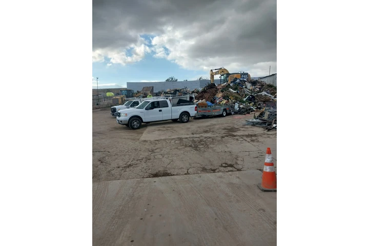 Et junk removal image 2