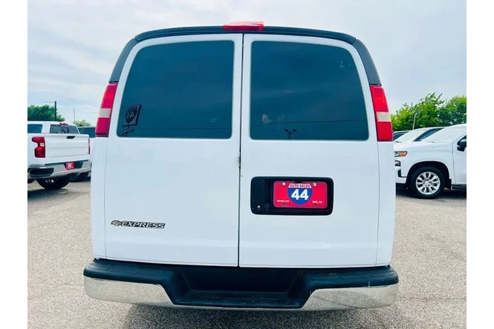 $25995 : 2021 Express 2500 Cargo image 6