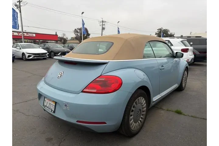 $14987 : Volkswagen Beetle Convertibl image 4