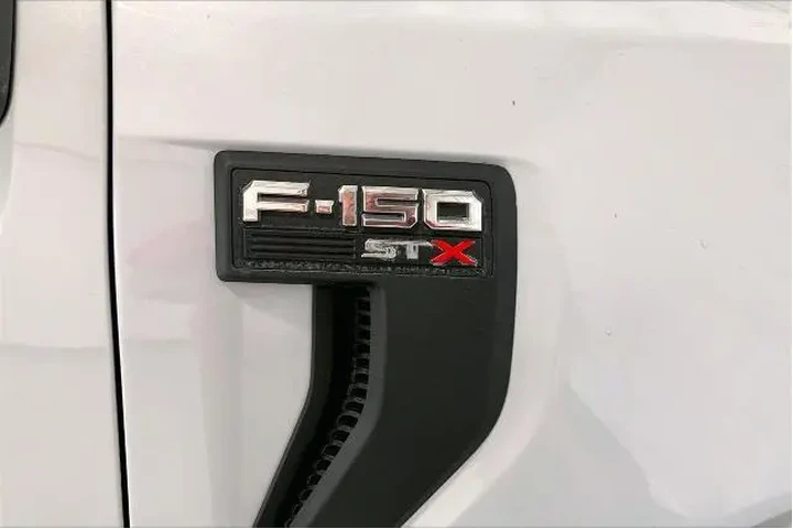 $21351 : Ford F-150 2022 4x2 Lariat 4 image 9