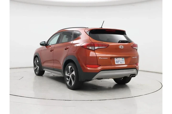 $13599 : Hyundai TUCSON 2017 Sport 4d image 2