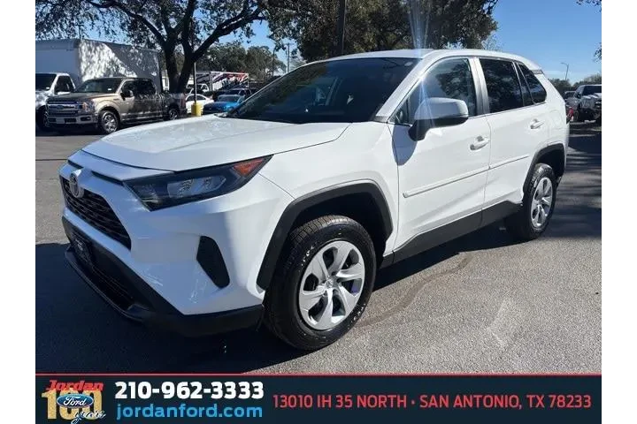 $24950 : Toyota RAV4 2022 AWD LE 4dr image 3