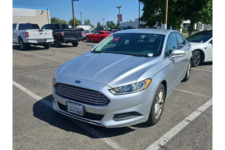 $9000 : Ford Fusion 2014 SE 4dr Seda image 1