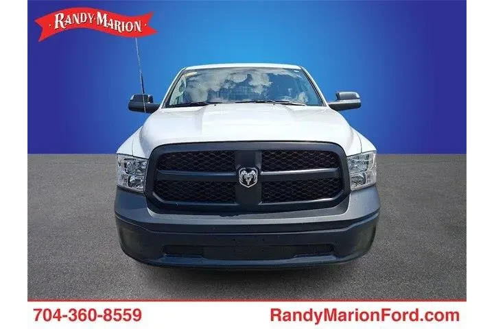 $27988 : Ram 1500 Classic 2023 4x2 Tr image 2