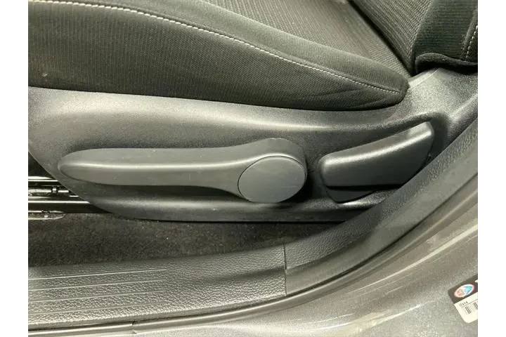 $12438 : Nissan Sentra 2019 S 4dr Sed image 10