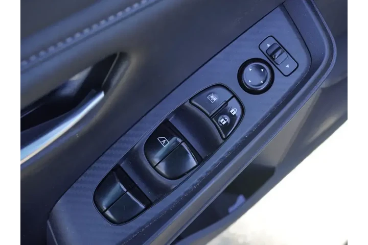 $16000 : Nissan Sentra 2023 SV 4dr Se image 9