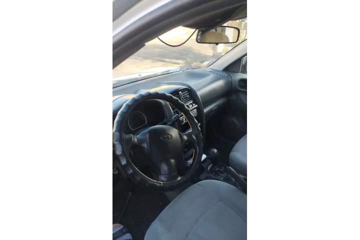 $2600 : Hyundai Santa Fe image 6